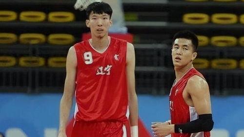 郭艾伦周琦最新爆料,揭秘篮球赛场背后的故事与真相  第1张